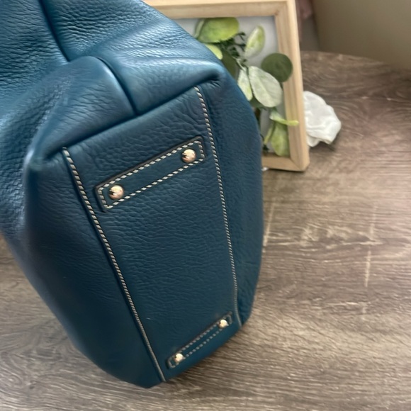 Dooney & Bourke Elegant Blue Leather Tote Bag - Picture 4 of 6